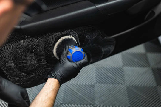 Curveball XL Synthetic Brush